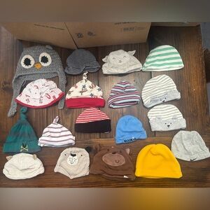 0-6/9m Assorted Colorful baby Beanie Set (18)